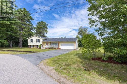 84 Pine Court, Wilmot, NS, B0P1R0 | Card Image