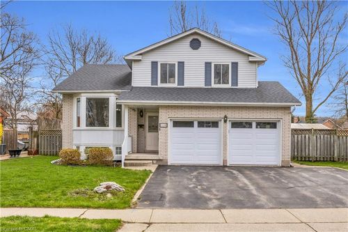 318 Burnett Ave, Cambridge, ON, N1T1G6 | Card Image