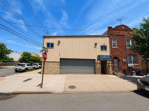 49 Bay 49th St, Brooklyn, NY, 11214-6914 | Card Image