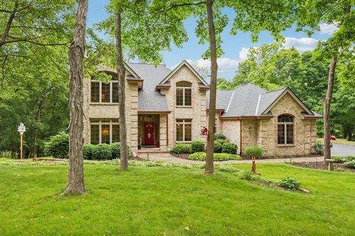 W332S9291 Red Brae Drive, Mukwonago, WI, 53149 | Card Image