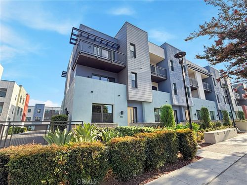 420 W Central, Brea, CA, 92821 | Card Image