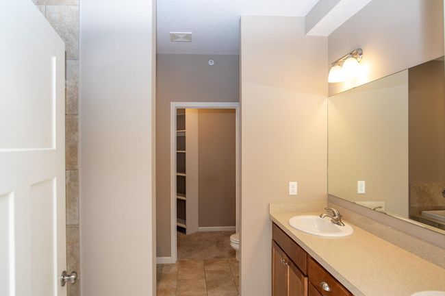 154 Kings Pointe Dr, Townhouse with 2 bedrooms, 2 bathrooms and null parking in Delano MN | Image 23
