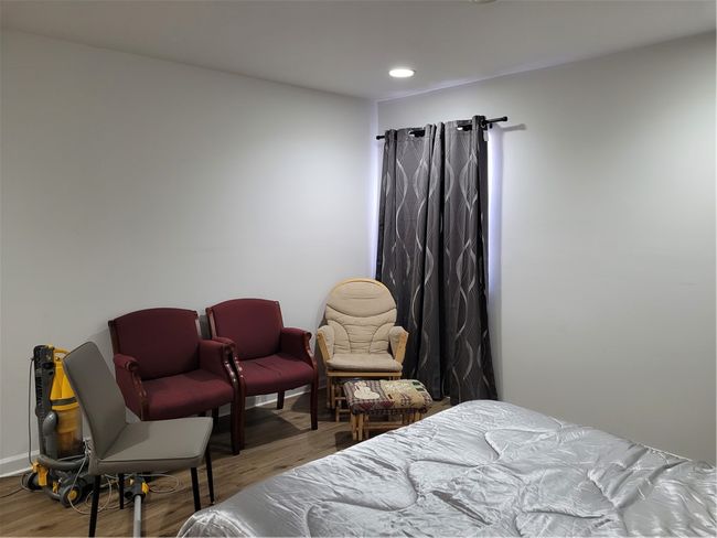 Apartment Bdrm 1 | Image 36