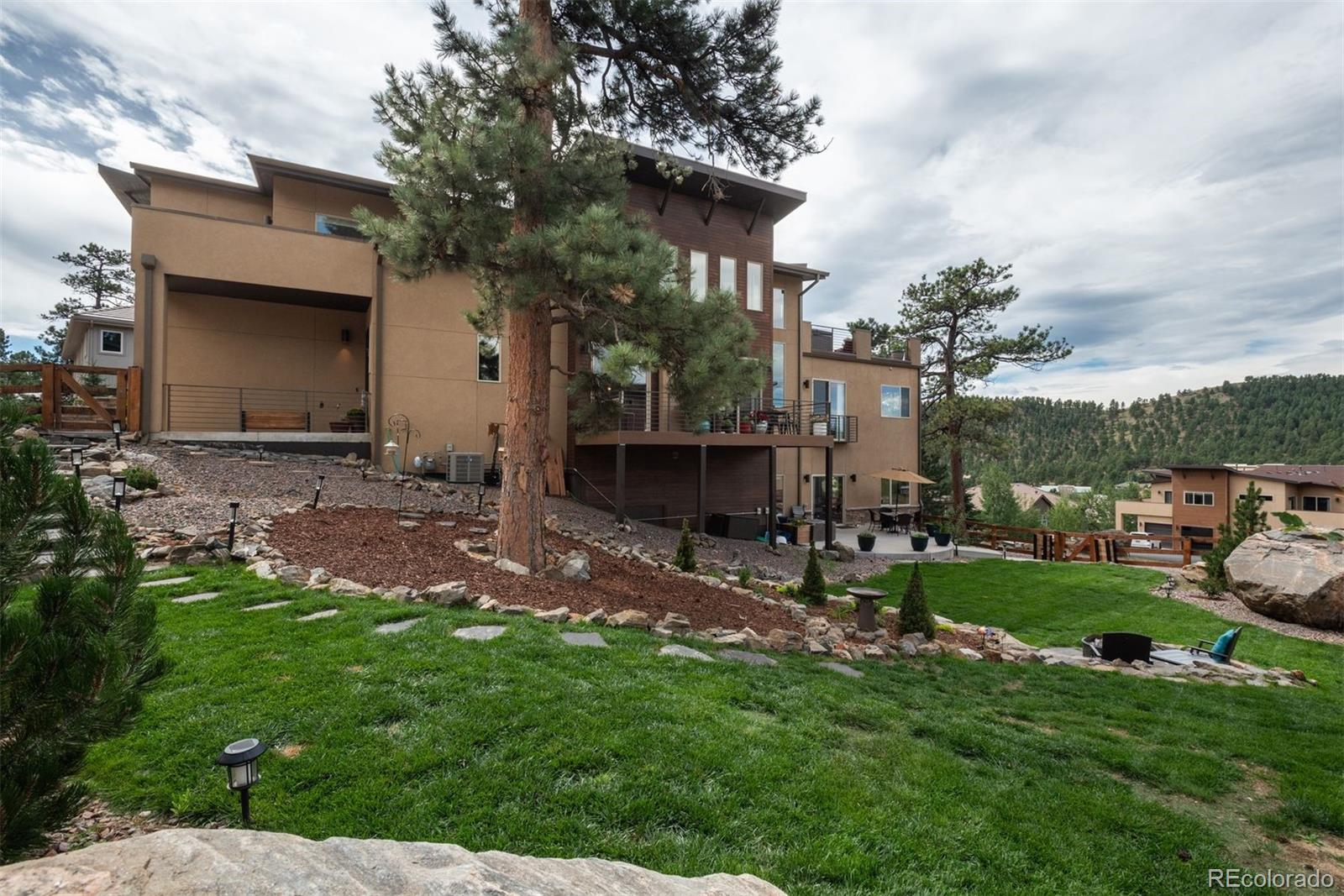 Dreamcatcher Ln, Evergreen, CO 80439