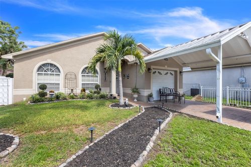 7220 N Amos Ave, TAMPA, FL, 33614-3430 | Card Image