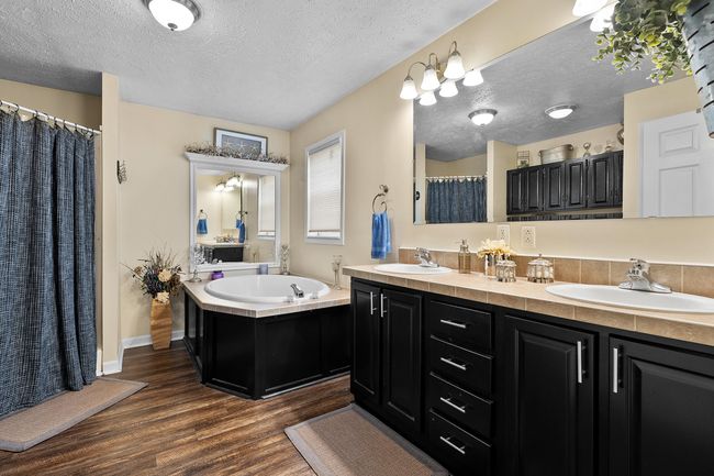 76 4 Th St, House other with 2 bedrooms, 2 bathrooms and null parking in Plainwell MI | Image 20