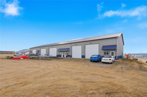 203-1650 Commercial Dr, Walford, IA, 52351-5478 | Card Image