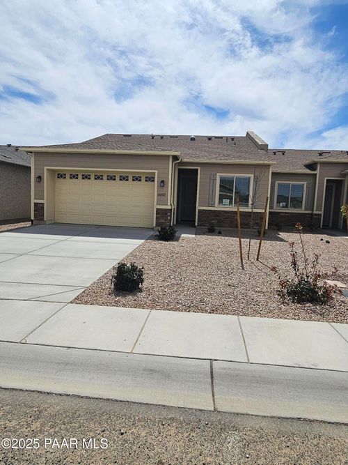 6937 E Byron Pl, Prescott Valley, AZ, 86314-9025 | Card Image