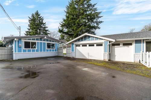 4638 Falaise Dr, Saanich, BC, V8Y1B3 | Card Image