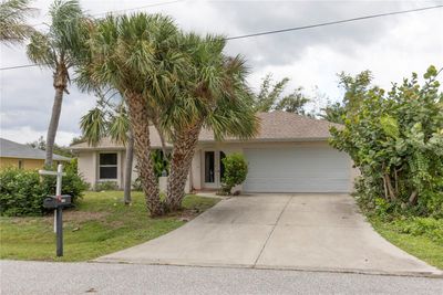 7242 Quarry Street, House other with 3 bedrooms, 2 bathrooms and null parking in Englewood FL | Image 1