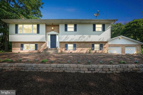 2922 Dogwood Dr, Coopersburg, PA, 18036-1209 | Card Image