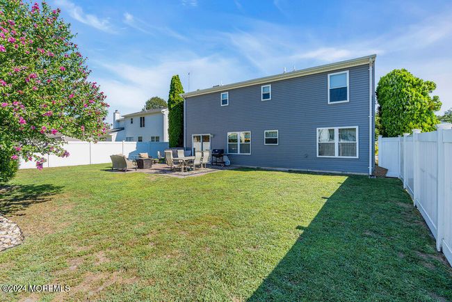 39 Honeysuckle Way, House other with 4 bedrooms, 3 bathrooms and null parking in Howell NJ | Image 44