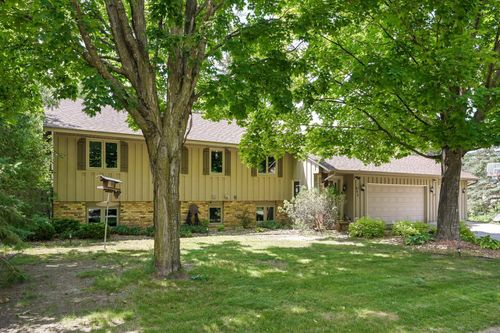 600 Northland Ave, Stillwater, MN, 55082-5221 | Card Image