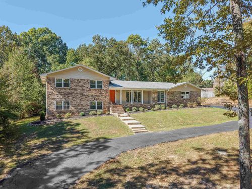 270 Horner Dr, Selmer, TN, 38375-1803 | Card Image