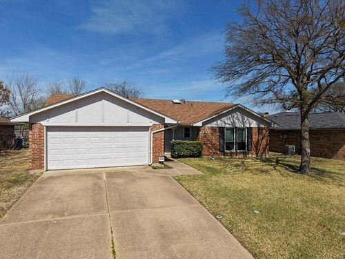 737 Kensington Ln, Mansfield, TX, 76063-2820 | Card Image