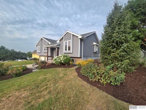1533 Trumball Ter, Plattsmouth, NE, 68048-4264 | Card Image