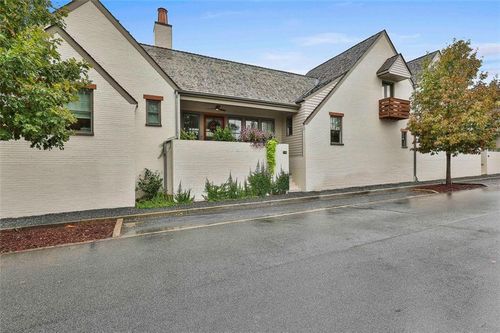 110 4th St, Fayetteville, GA, 30214-4460 | Card Image