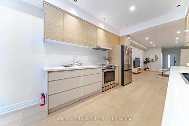 9 Neeley Rd, House attached with 5 bedrooms, 4 bathrooms and 3 parking in Markham ON | Image 10