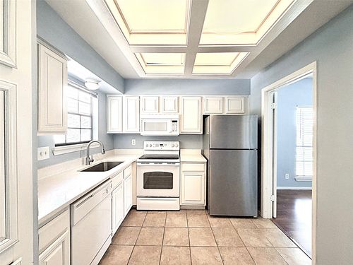 apt-229-3120 Devonshire Dr, Plano, TX, 75075-3391 | Card Image