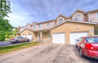 305 Brembel Cres, Townhouse with 3 bedrooms, 2 bathrooms and 2 parking in Kitchener ON | Image 2