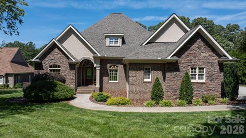 1055 Catawba Greens Dr, Newton, NC, 28658-6001 | Card Image