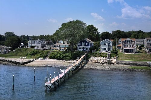 169 Narragansett Blvd, Portsmouth, RI, 02871-5809 | Card Image
