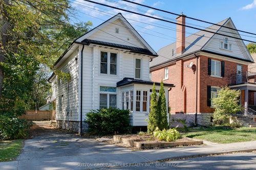 146 Collingwood St, Kingston, ON, K7L3X5 | Card Image