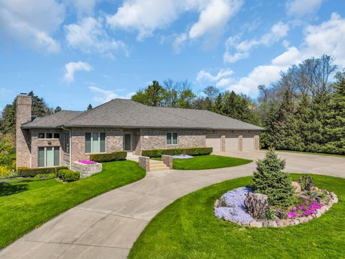 2132 Esquire Ln, Mount Pleasant, WI, 53406-2396 | Card Image