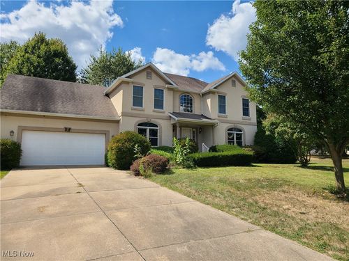 5981 Sharon Dr, Youngstown, OH, 44512-3728 | Card Image