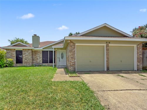 614 Red Coat Ln, Arlington, TX, 76002-2843 | Card Image