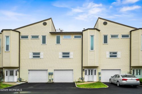 15 Haven Way, Keyport, NJ, 07735-1800 | Card Image