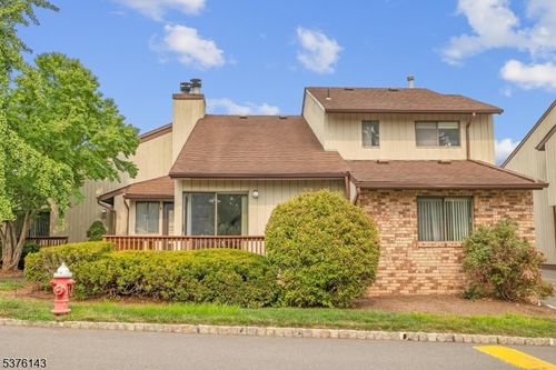 apt-o8-250 Ridgedale Ave, Florham Park, NJ, 07932-1334 | Card Image