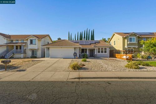 2375 Whitetail Dr, Antioch, CA, 94531-8920 | Card Image