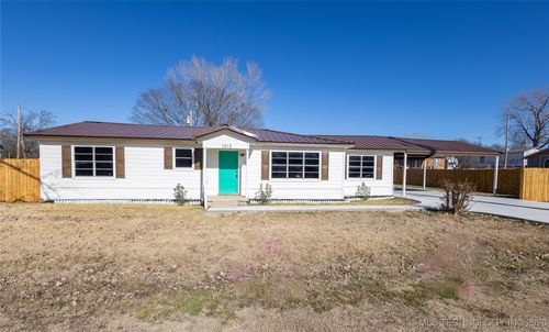 1012 W Tulsa Ave, Sulphur, OK, 73086-2238 | Card Image