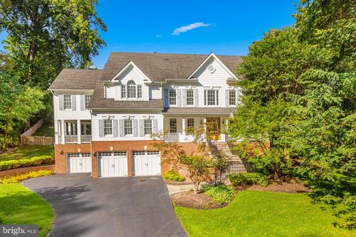1918 Valley Wood Rd, MCLEAN, VA, 22101-4930 | Card Image