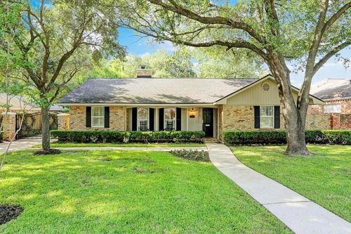 7506 Creekwood Dr, Houston, TX, 77063-1706 | Card Image
