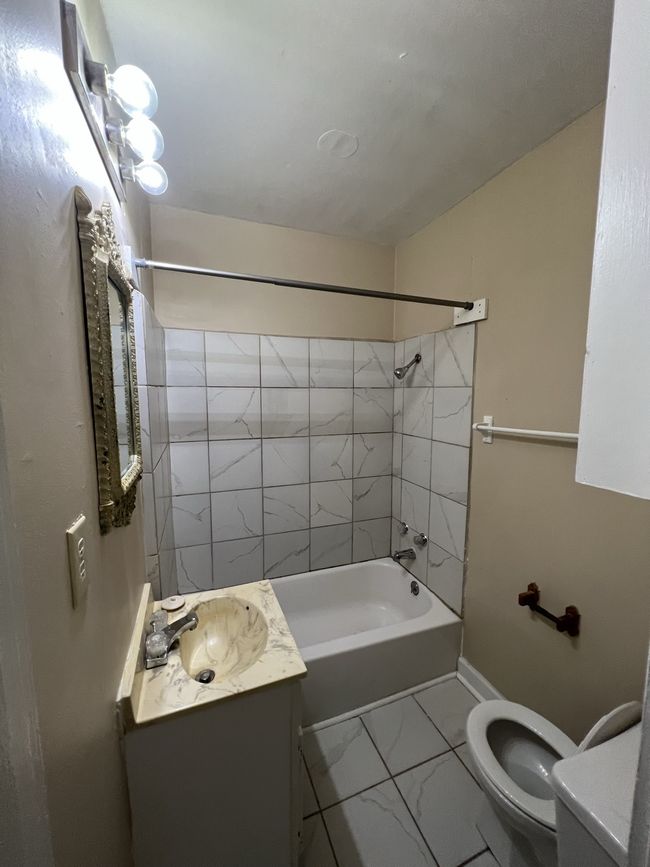 APT-1 - 105 E Main St, Home with 2 bedrooms, 1 bathrooms and null parking in Woodbury TN | Image 11