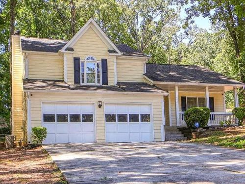 5521 Winslow Xing, Lithonia, GA, 30038-1140 | Card Image