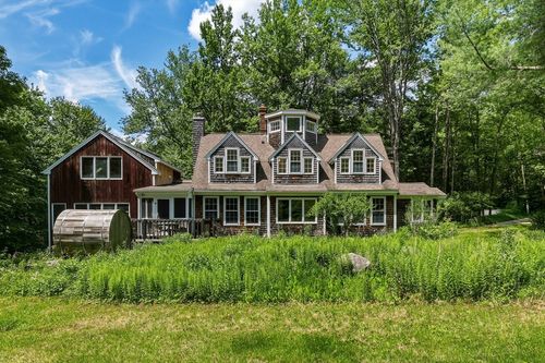 7 Sundown Dr, Williamsburg, MA, 01096-9764 | Card Image