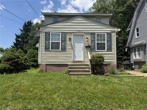 844 Ardella Ave, Akron, OH, 44306-2907 | Card Image