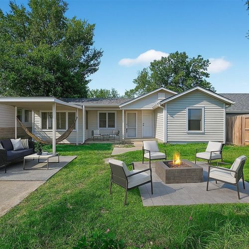 4417 Davenport St, Houston, TX, 77051-2615 | Card Image