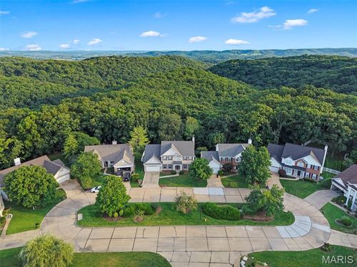 2860 Westridge Oaks Ct, Grover, MO, 63040-1129 | Card Image