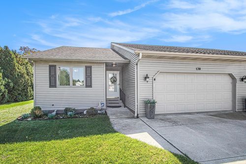 120 Lynn Dee Ct, New Carlisle, IN, 46552 | Card Image