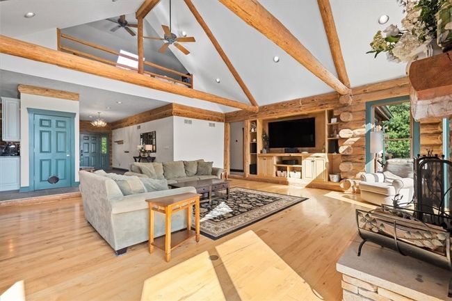 1308 Logan Rd, House other with 5 bedrooms, 4 bathrooms and 4 parking in Gibsonia PA | Image 7