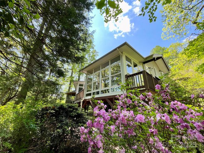 188 Echo Dr, House other with 3 bedrooms, 3 bathrooms and null parking in Laurel Park NC | Image 34