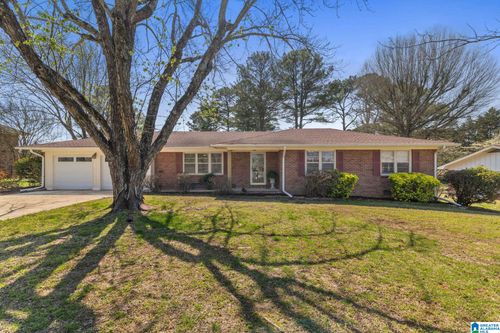 1804 Woodland St Nw, Cullman, AL, 35055-5729 | Card Image