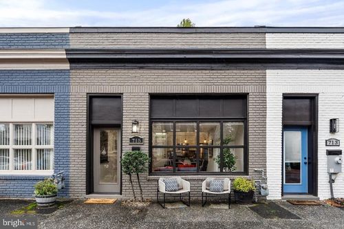 715 F Street Ne, WASHINGTON, DC, 20002 | Card Image