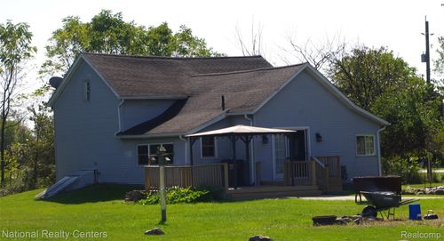 8276 War Rd, Newport, MI, 48166-9308 | Card Image