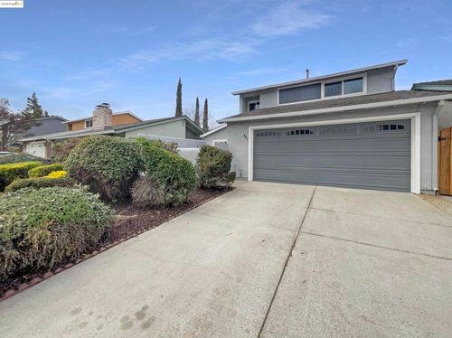 883 Calle De Verde, San Jose, CA, 95136-2604 | Card Image
