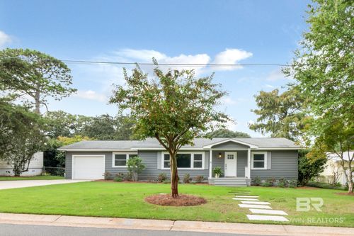 216 Pinecrest Ln, Fairhope, AL, 36532-1408 | Card Image